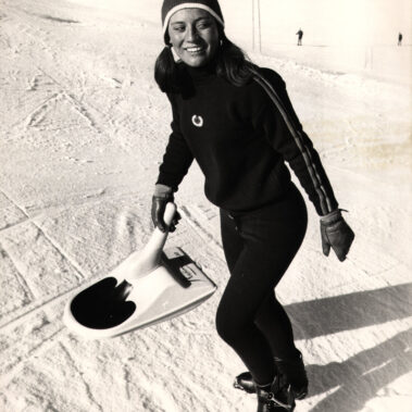 Skirennfahrerin Rosi Mittermaier und der minibob