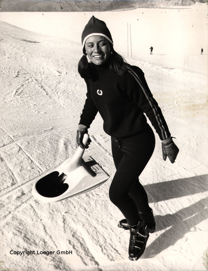 Skirennfahrerin Rosi Mittermaier und der minibob