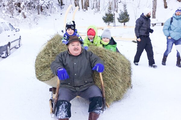 Hornschlitten Garmisch-Partenkirchen traditioneller Hornschlitten